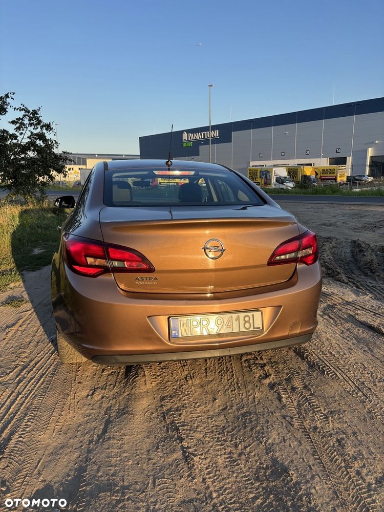 Opel Astra 1.6 EU6 - 5