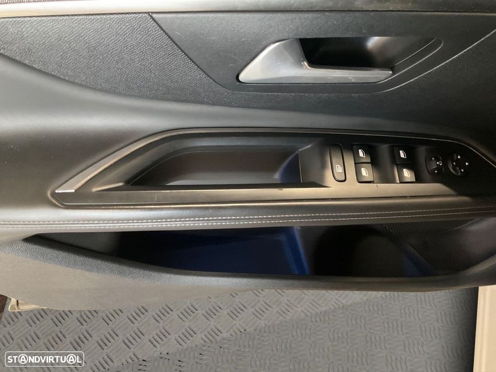 Peugeot 3008 - 9