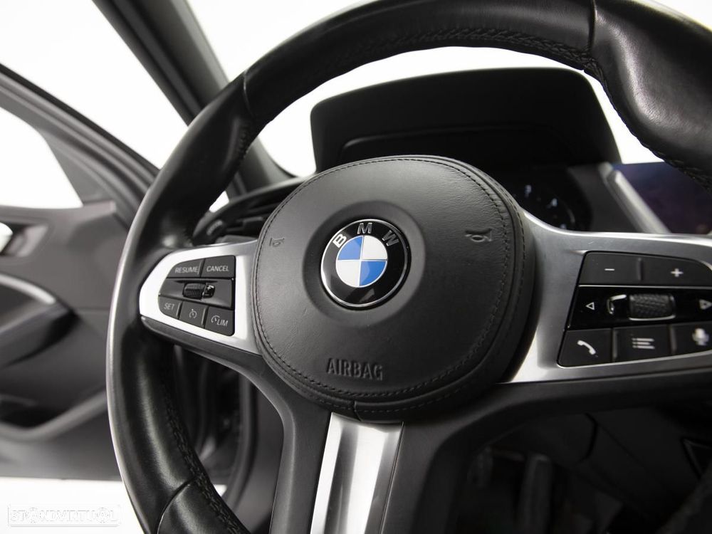 BMW 116 d Pack Desportivo M - 16