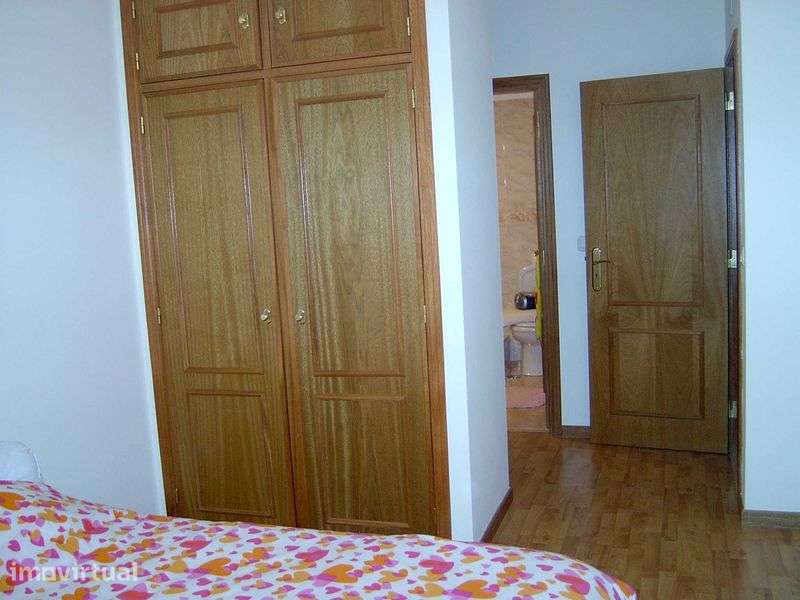 Apartamento T2 com Vista Desafogada – Excelente Localização - Grande imagem: 3/10