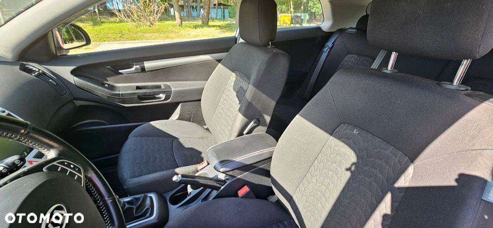 Kia ProCeed 1.6 CVVT EX - 24