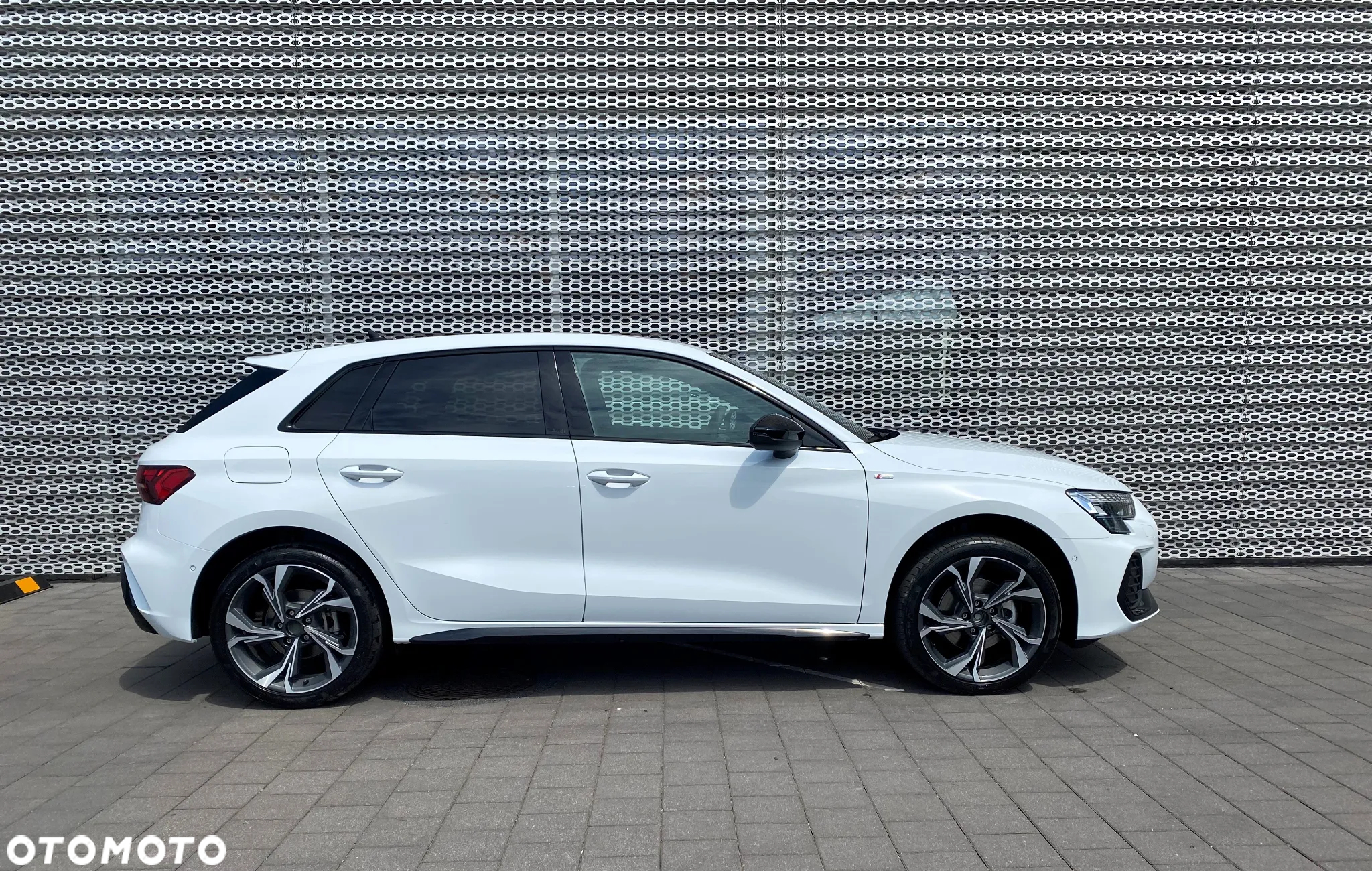 Audi A3 35 TFSI Sportback S tronic S line - 4