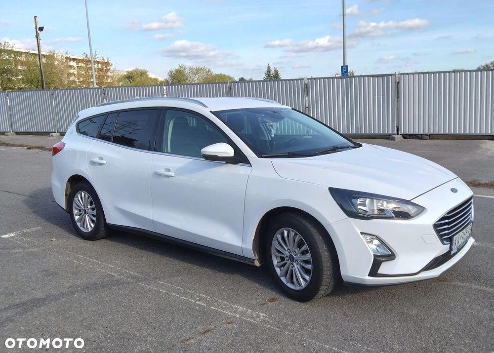 Ford Focus 1.0 EcoBoost Titanium Business - 16