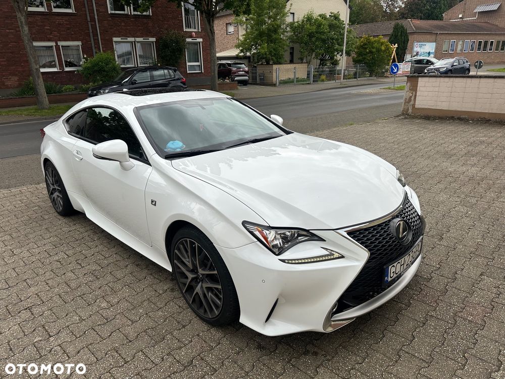 Lexus RC - 3