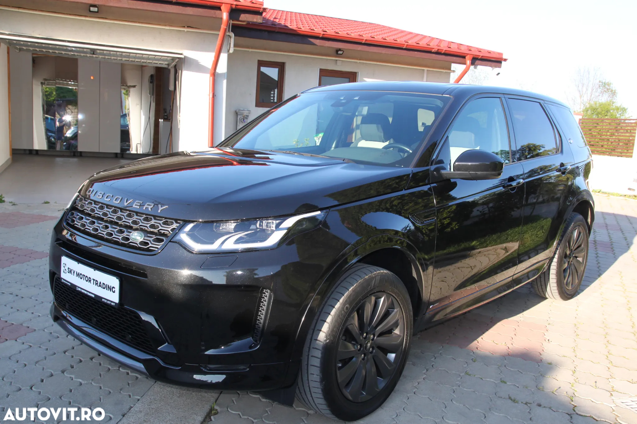 Land Rover Discovery Sport 2.0 D180 R-Dynamic MHEV SE - 19