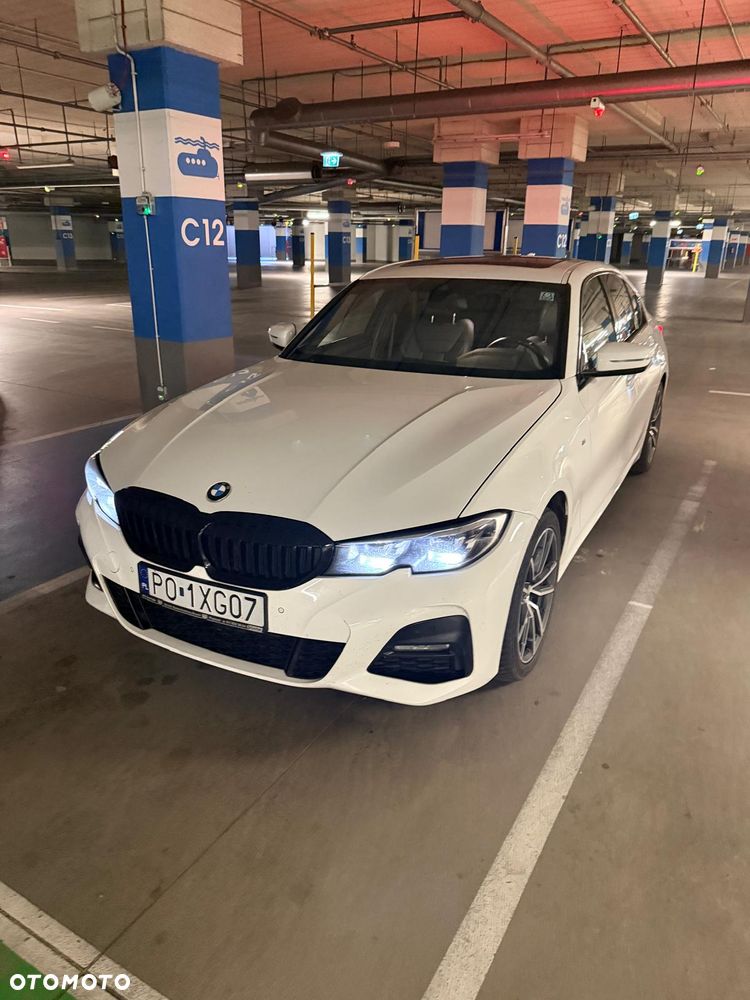 BMW Seria 3 330i xDrive Sport Line - 1