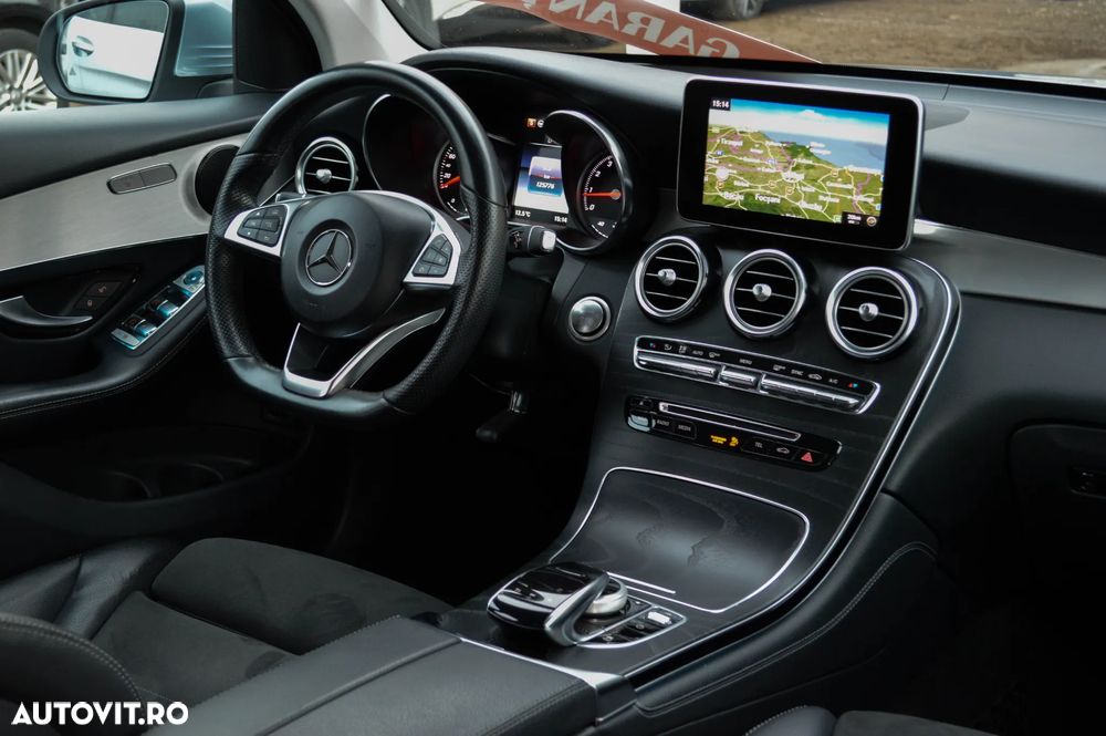 Mercedes-Benz GLC Coupe 250 4Matic 9G-TRONIC Exclusive - 4
