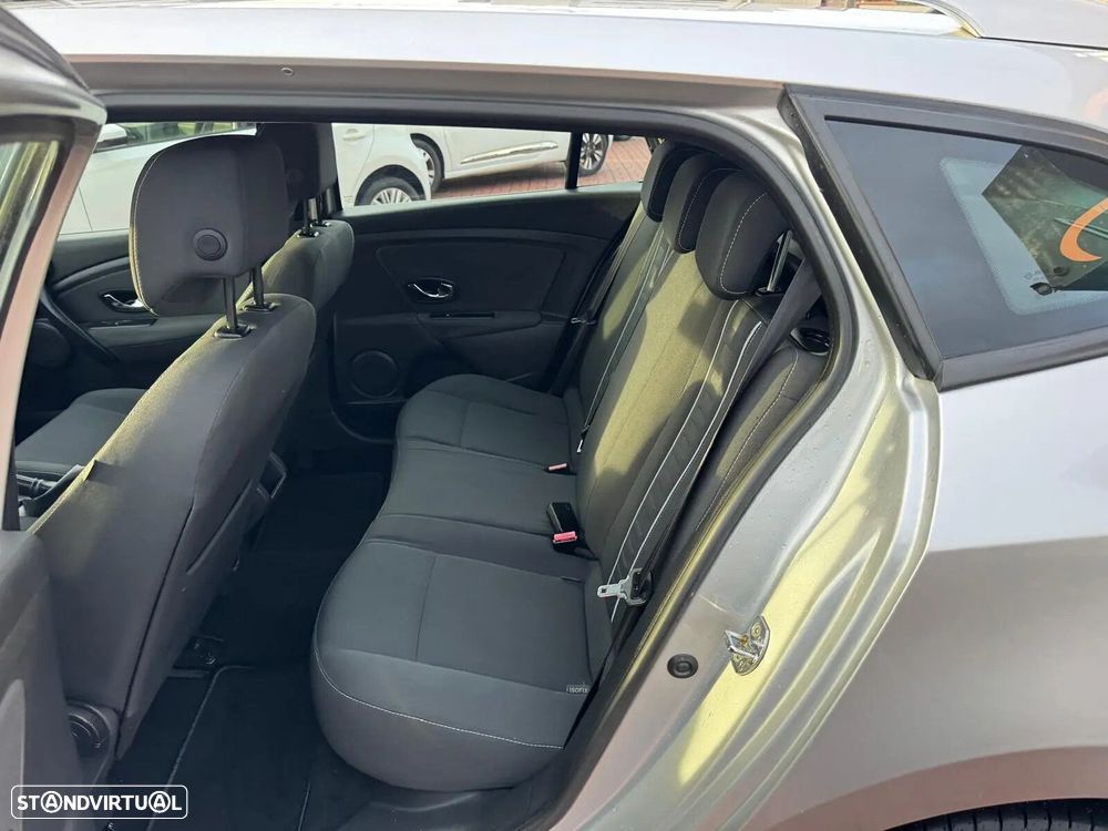 Renault Mégane Sport Tourer 1.5 dCi Limited - 9