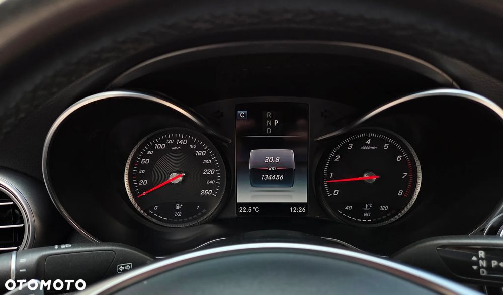 Mercedes-Benz Klasa C 200 4-Matic 9G-Tronic - 16