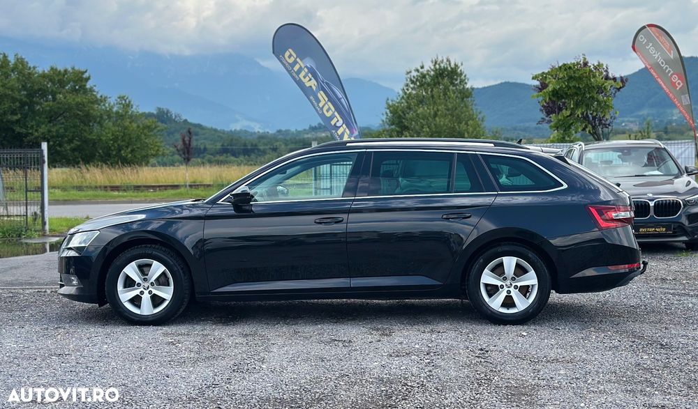 Skoda Superb 1.6 TDI DSG Ambition - 10
