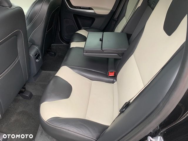 Volvo XC 60 T6 AWD Geartronic Summum - 13