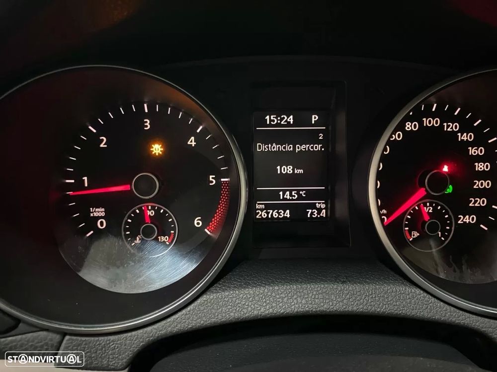 VW Golf Variant 1.6 TDi Highline DSG - 12