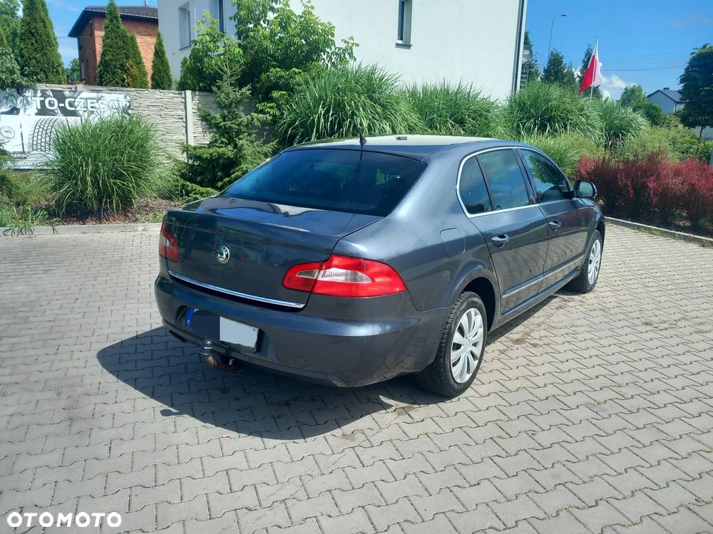 Skoda Superb 2.0 TDI Ambition - 5