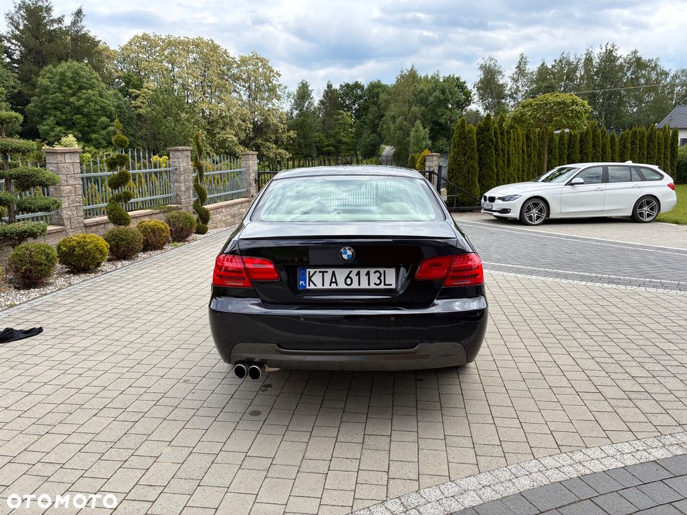 BMW Seria 3 325i - 3
