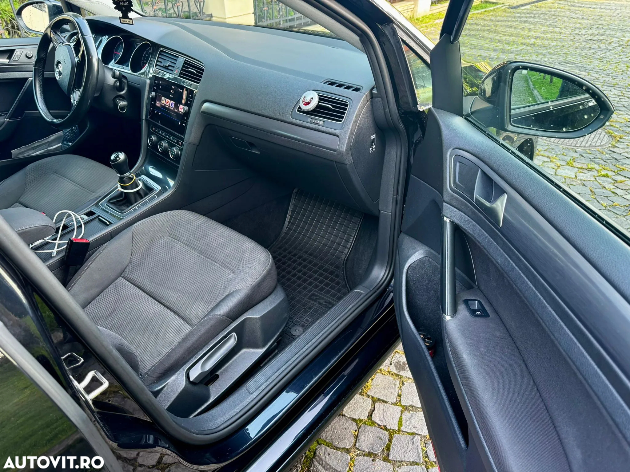 Volkswagen Golf 2.0 TDI Comfortline - 28