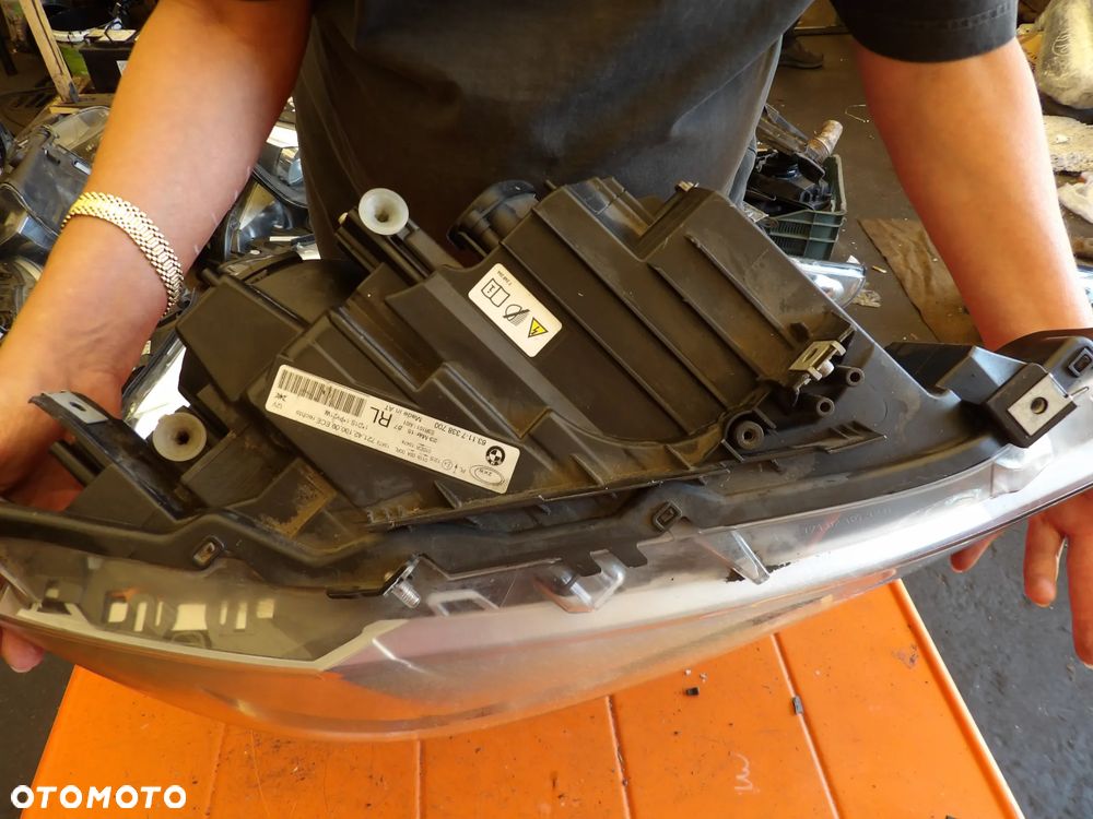 BMW - F30 - XENON - PRAWA LAMPA PRZEDNIA - UK 7338700 - 8