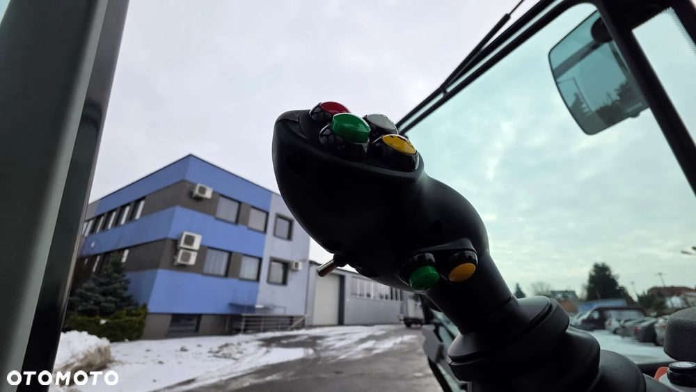 ANTONIO CARRARO TR 8900 TR 8900 silnik KUBOTA Obrotowy Fotel ! Skrzynia bezstopniowa TONY - 17