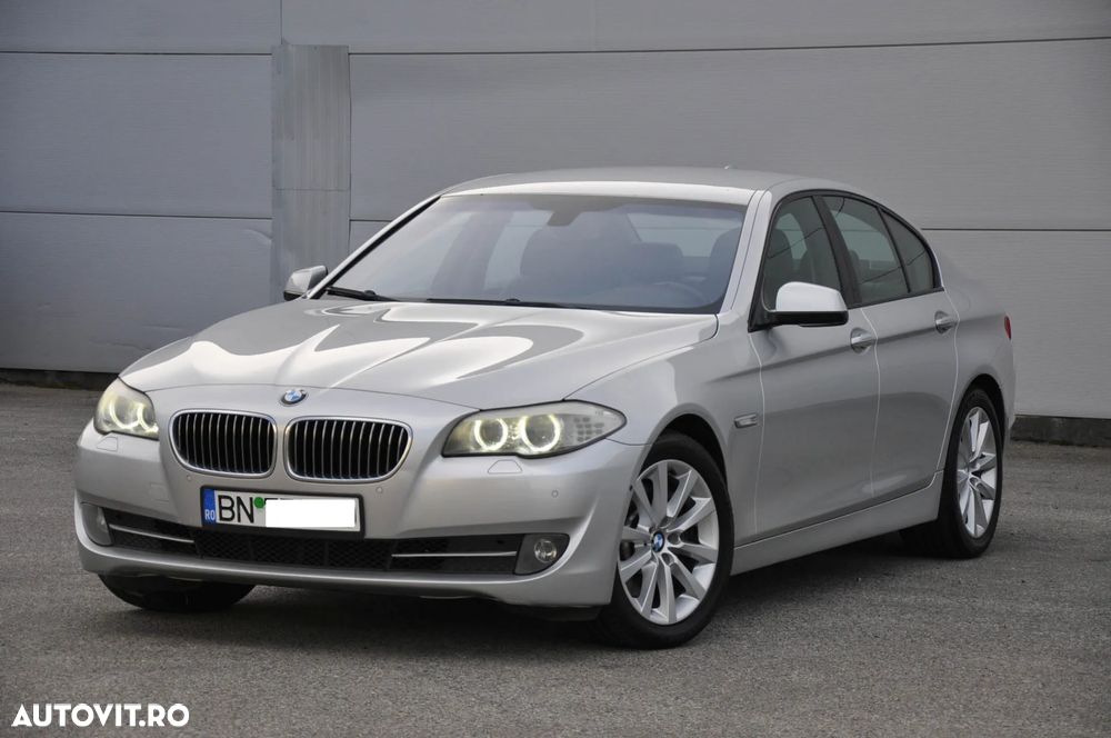 BMW Seria 5 525d xDrive Aut. Luxury Line - 4