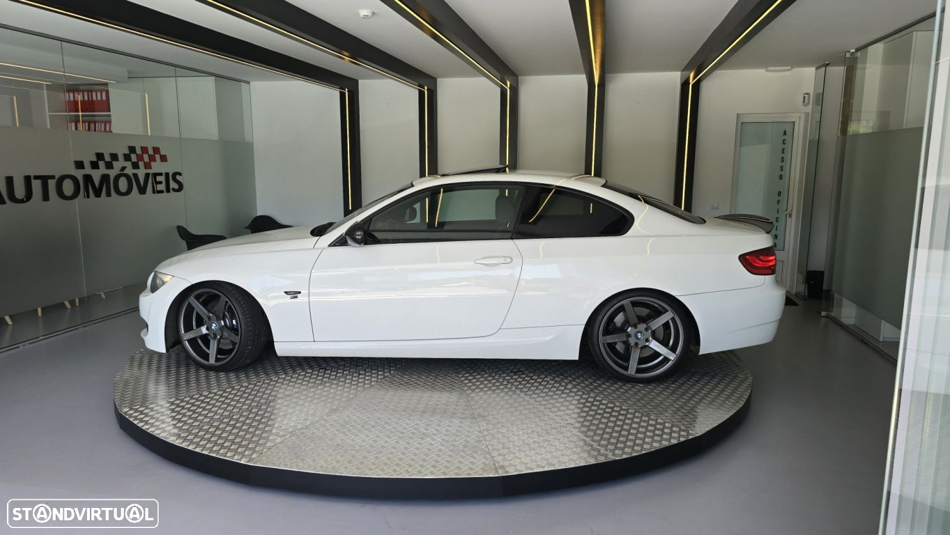 BMW 335 i Auto - 15