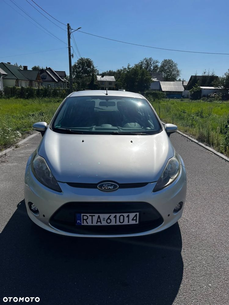 Ford Fiesta - 10