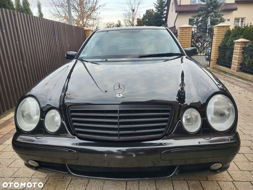Mercedes-Benz Klasa E - 2