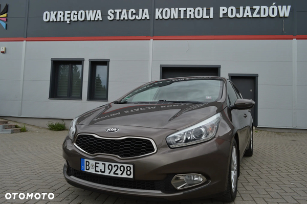 Kia Ceed 1.6 GDI DCT Vision