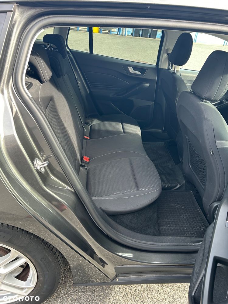 Ford Focus 1.5 EcoBoost Active Business - 10