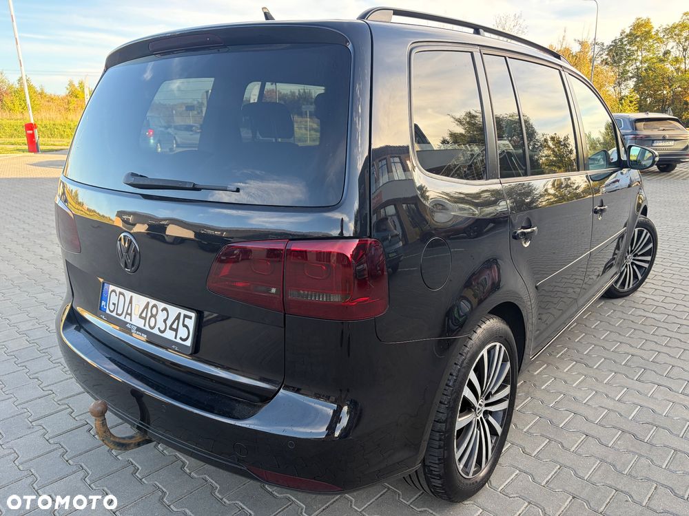 Volkswagen Touran - 3