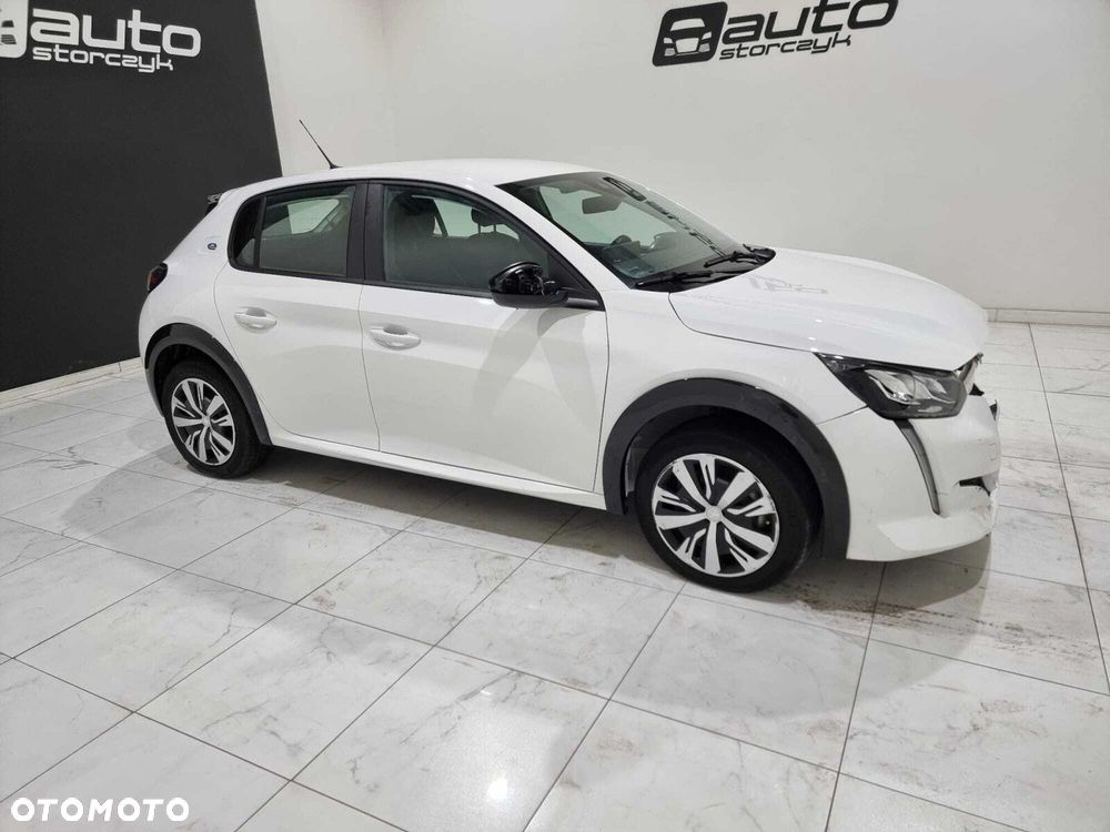 Peugeot 208 - 4