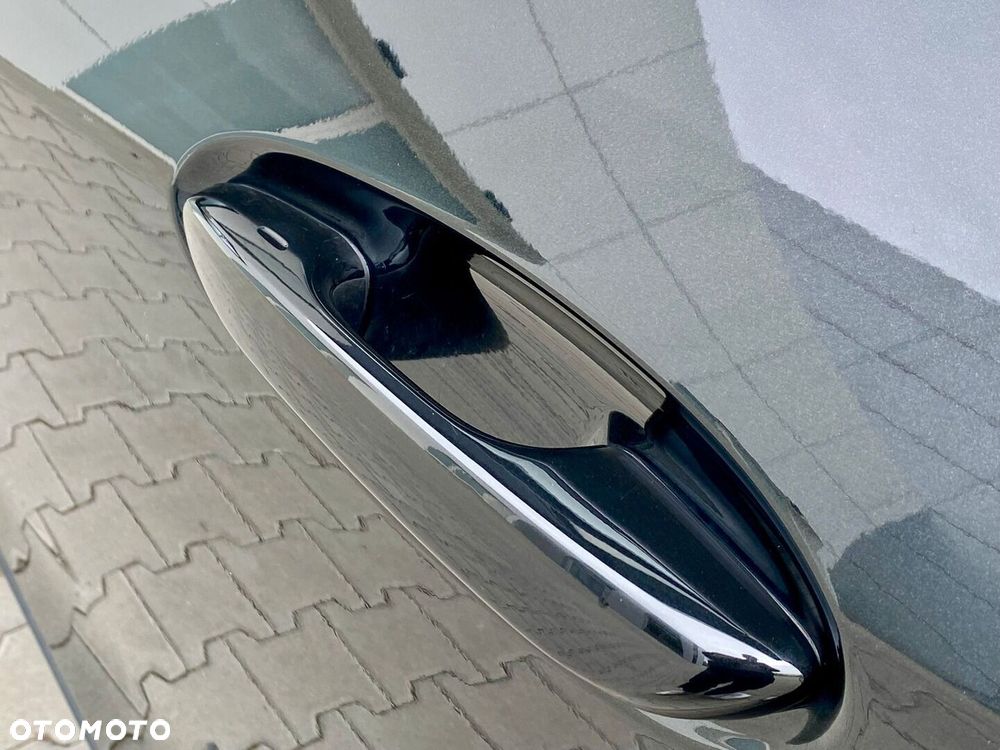 Lexus UX 250h GPF F Impression 2WD - 33