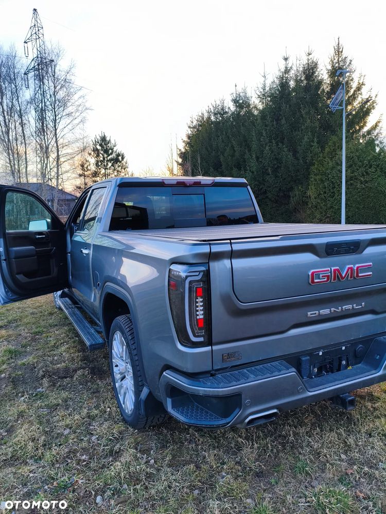 GMC Sierra - 3