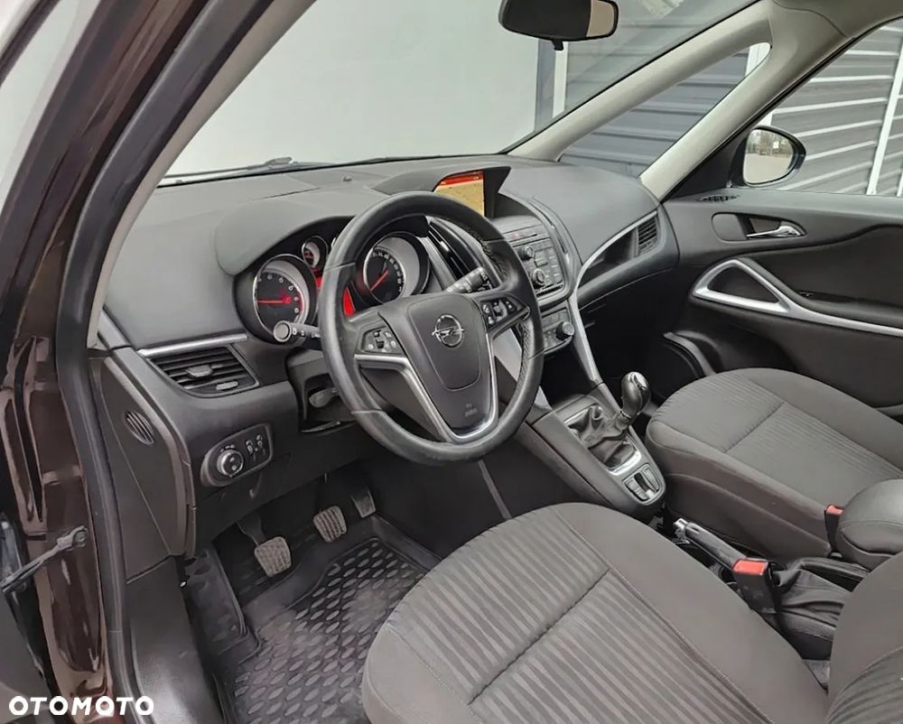 Opel Zafira 1.4 T Elite - 8