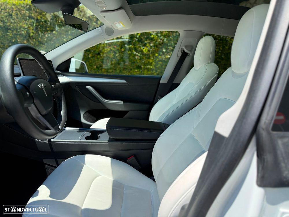 Tesla Model Y Long Range Tração Integral - 34