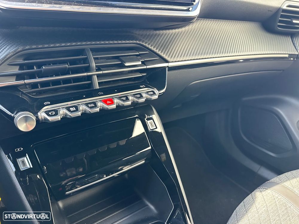 Peugeot 2008 1.2 Hybrid Allure e-DCS6 - 9
