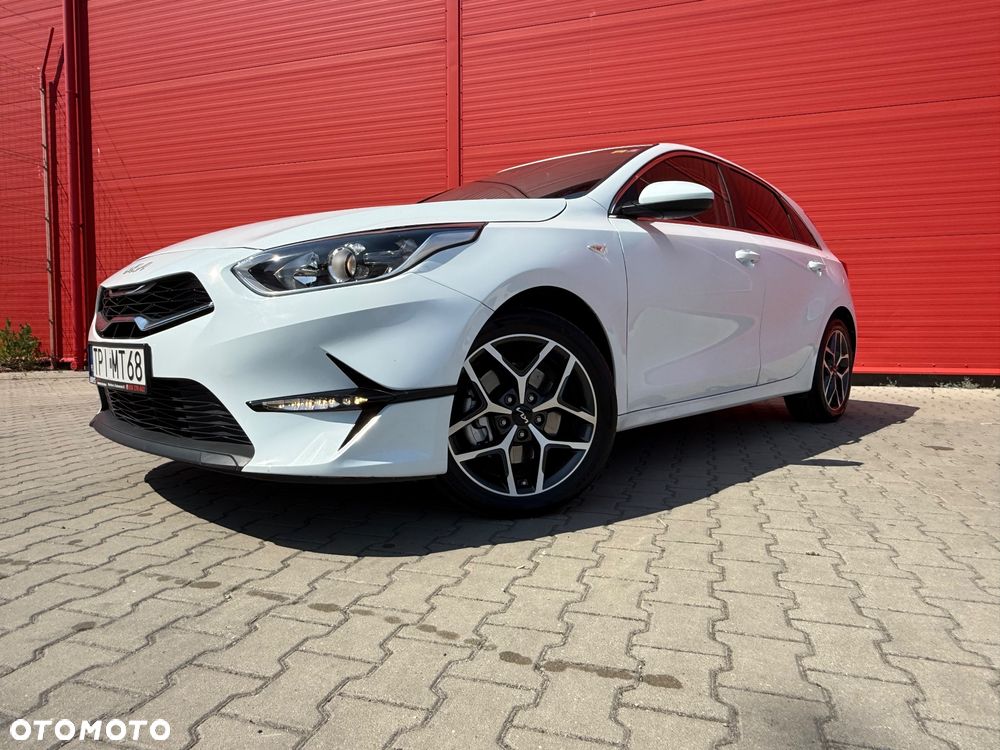 Kia Ceed - 28