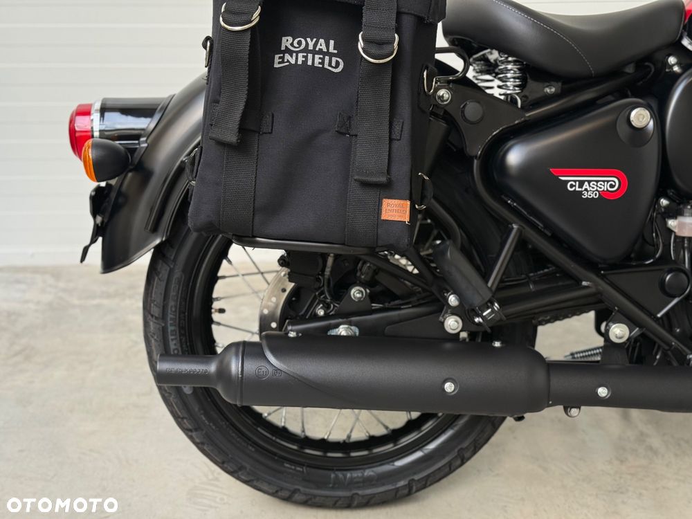 Royal Enfield Classic - 15