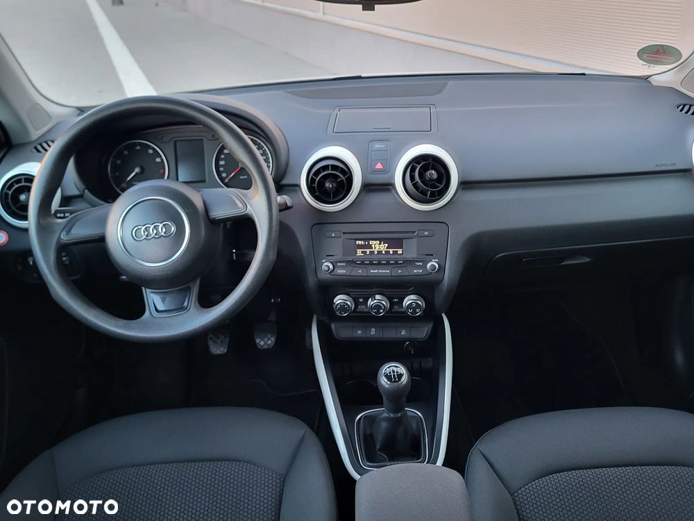 Audi A1 Sportback 1.2 TFSI Attraction - 11