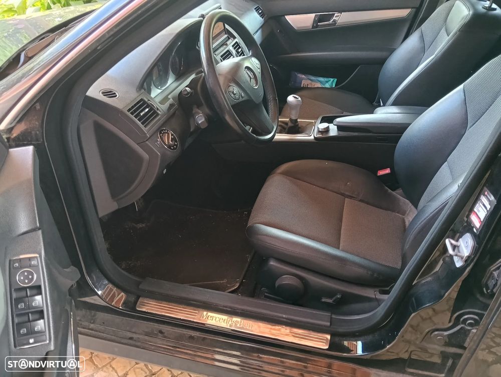 Mercedes-Benz C 180 Station Kompressor BlueEFFICIENCY Avantgarde - 4