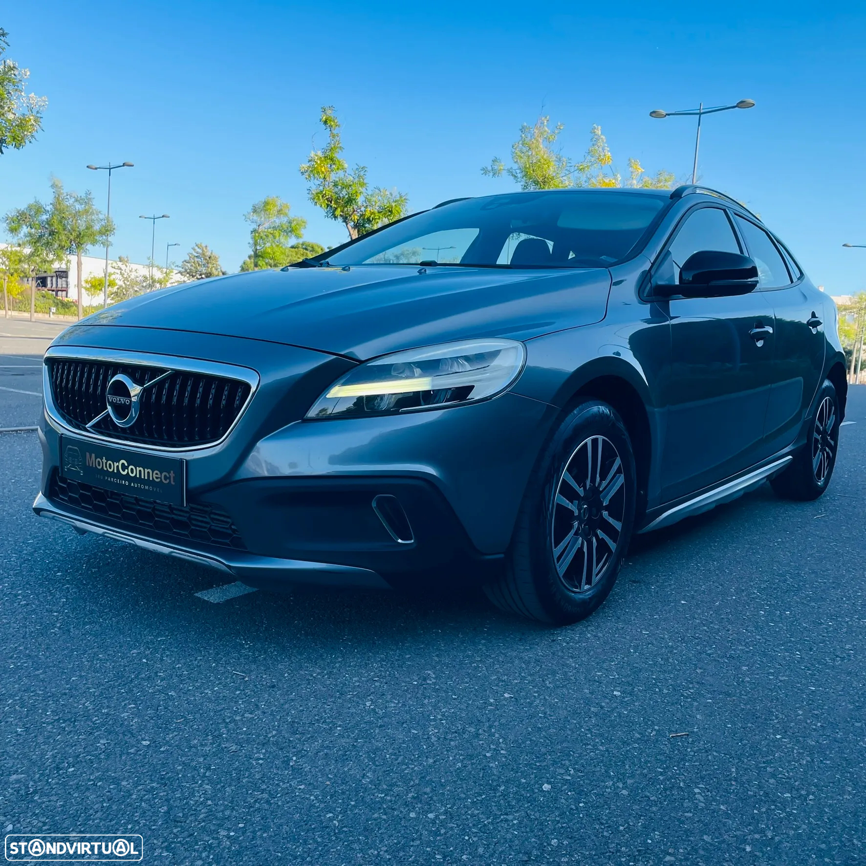 Volvo V40 Cross Country 2.0 D2 Pro - 9