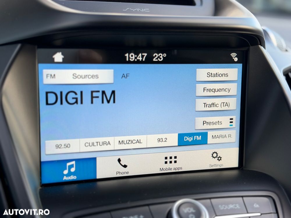 Ford Kuga 1.5 EcoBoost TITANIUM - 22