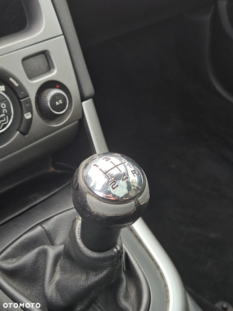 Peugeot 308 1.6 Premium - 18