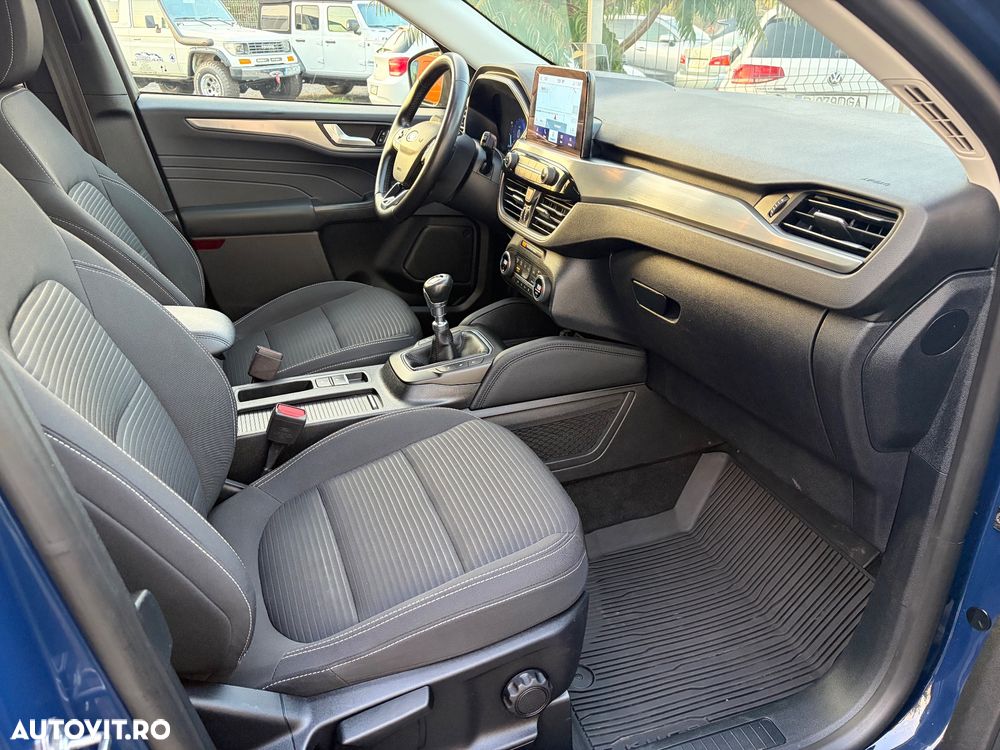 Ford Kuga 1.5 EcoBoost FWD Titanium X - 37