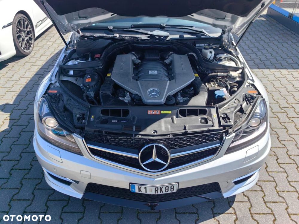 Mercedes-Benz Klasa C 63 AMG 7G-TRONIC Performance Plus - 14