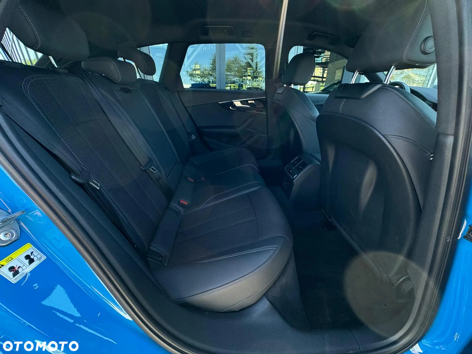 Audi A4 Avant 40 TDI quattro S tronic S line - 26