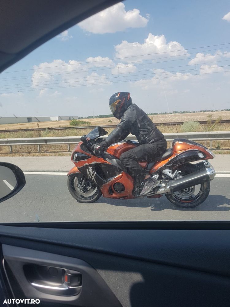 Suzuki GSX 1300R Hayabusa - 5