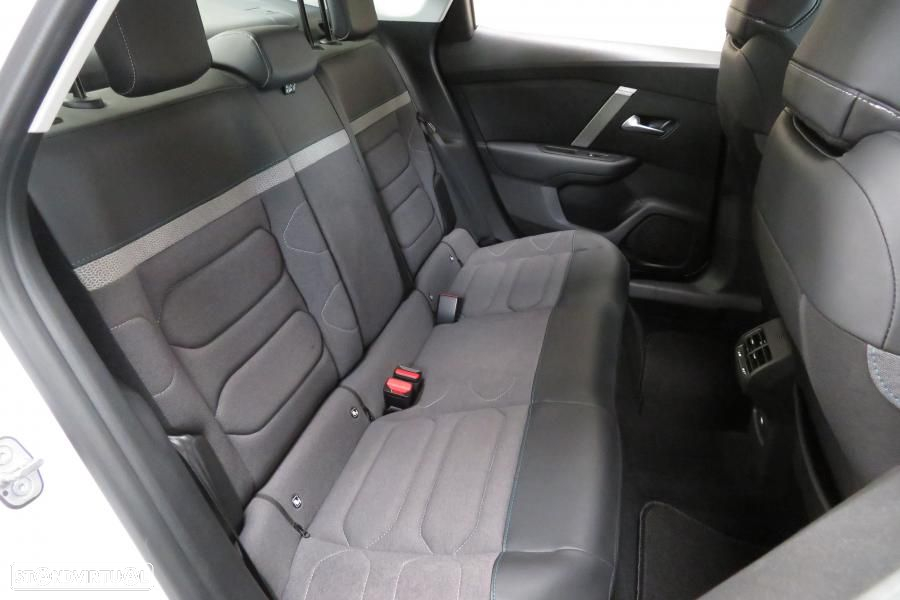 Citroën C4 X 1.2 PureTech Feel Pack EAT8 - 17