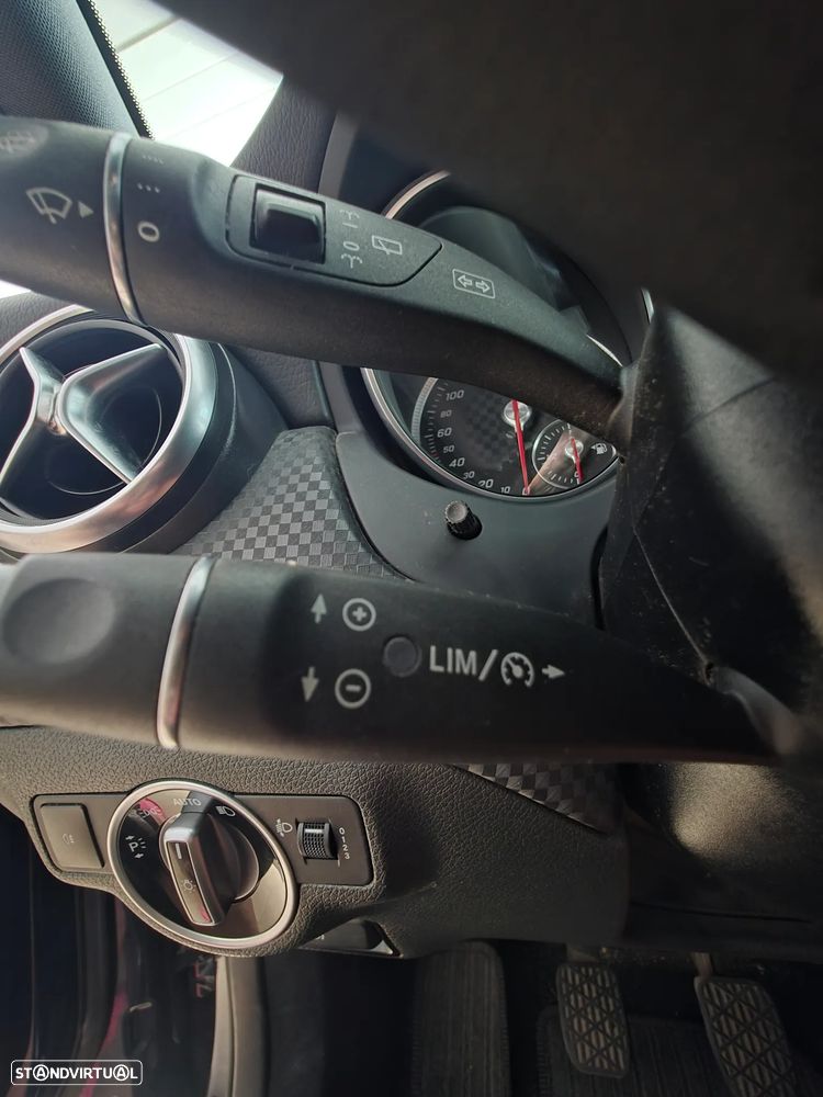 Mercedes-Benz A 180 d Urban - 13