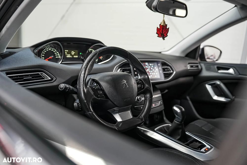 Peugeot 308 PureTech 110 Stop & Start Style - 13
