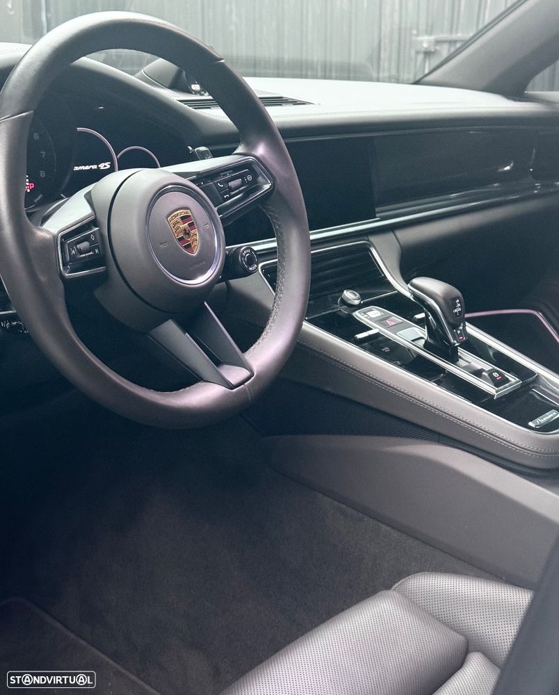 Porsche Panamera Sport Turismo 4S E-Hybrid - 25