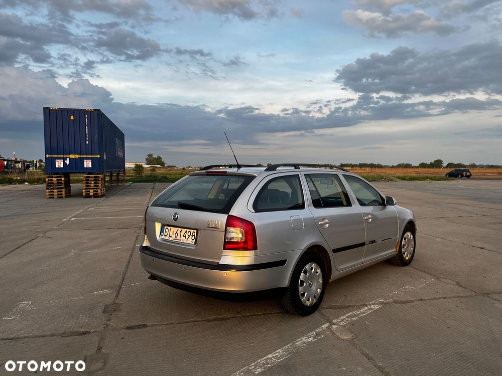 Skoda Octavia 2.0 TDI Ambiente - 4